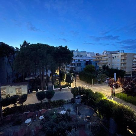 Modern Comfy Apartment With Balcony Durrës Exteriör bild